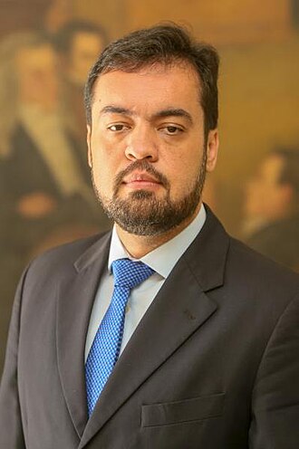 Retrato de Cláudio Castro